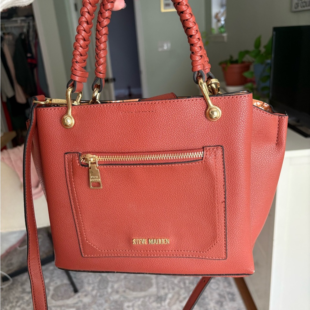 Mauve color Steve Madden satchel/mini bag perfect condition!